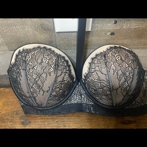 Very Sexy Strapless Push-Up Bra